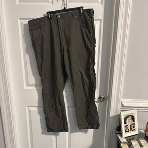 Wrangler Green Cargo Pants Versatile and Durable